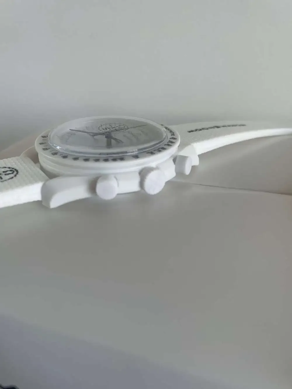 Swatch X Omega Moonswatch Snoopy Mission to the Moonphase White Men's Watch